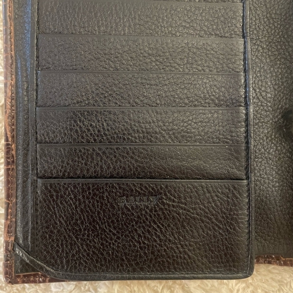 Bally Black and Brown Leather Wallet With Kiss Lock - Picture 4 of 12